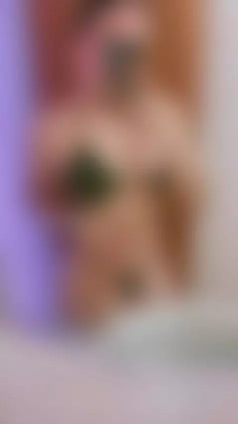 ONLINEE by sofiisweet