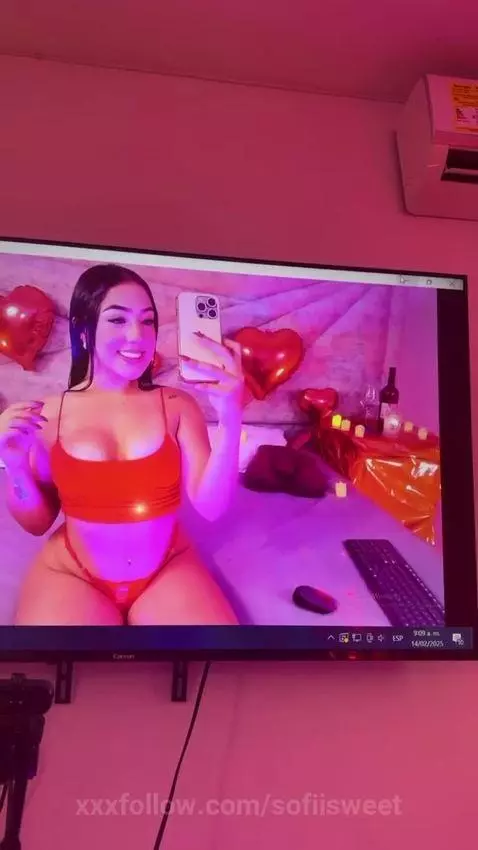 How was it in that Sna Valentin guys, a lot of sex? by sofiisweet