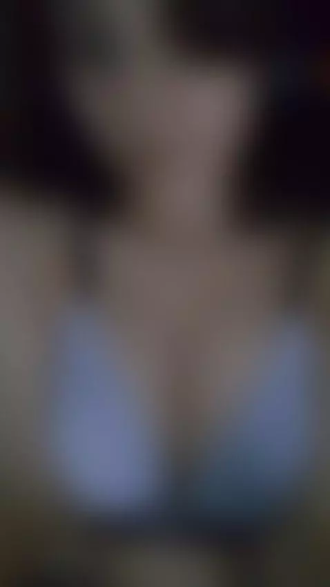 kitten 🐈‍⬛ by rebecanebula