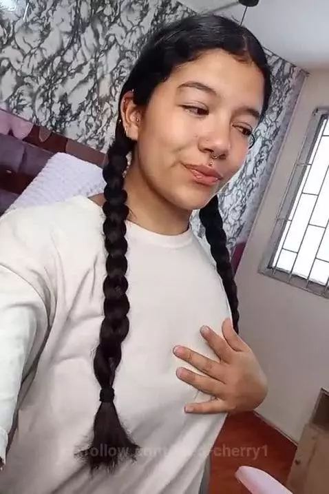 im online my loveee by reed-cherry1