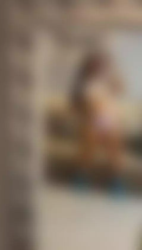 I am waiting you in my room.. by miadawson