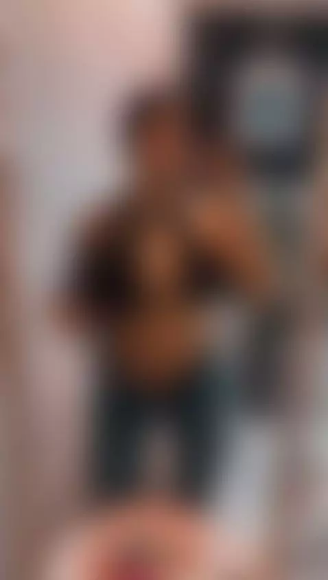 Come and dance with me, I am online, don´t miss me !! by miadawson