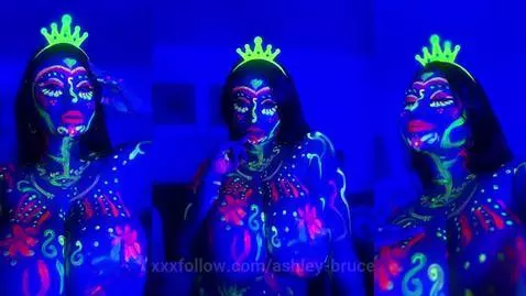 COME SEE MY NEW SHOW by ashley-bruce