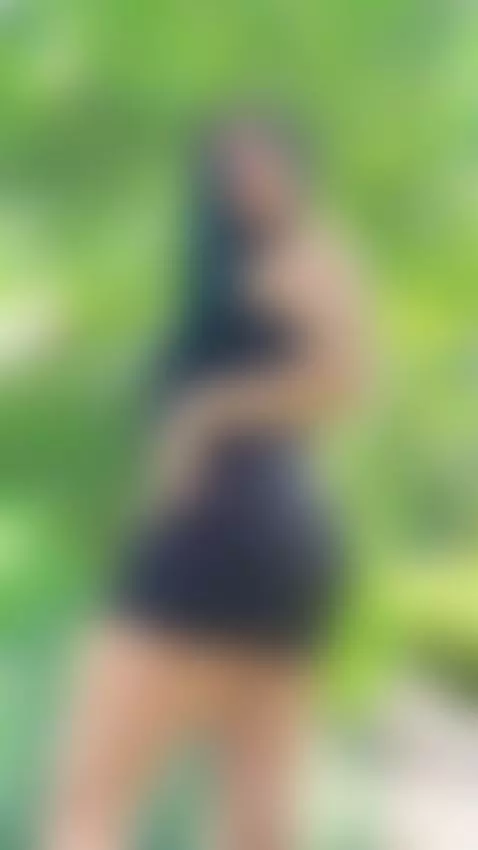 How about I sit with her on your face 😈💖 by miis-flora