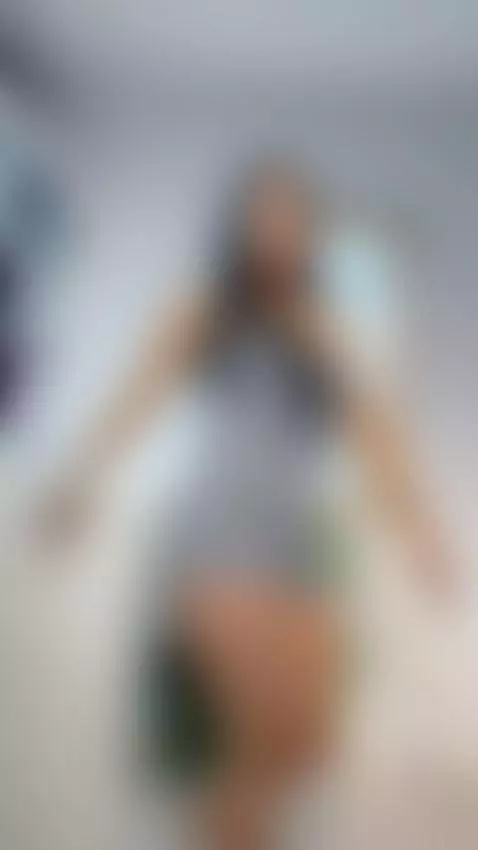 Confidence is the sexiest thing a woman can wear 🔥 by miis-flora