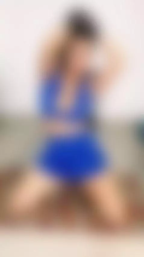 Confidence is the sexiest thing a woman can wear. 🔥🔥 by miis-flora