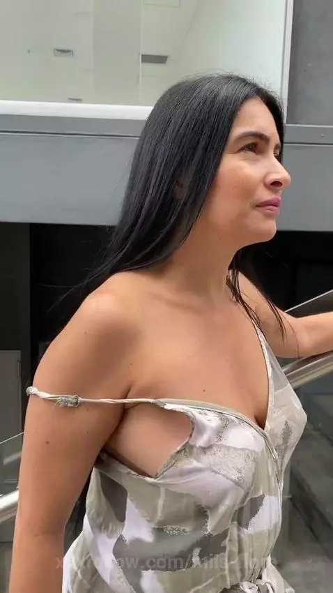 Public!! by miis-flora