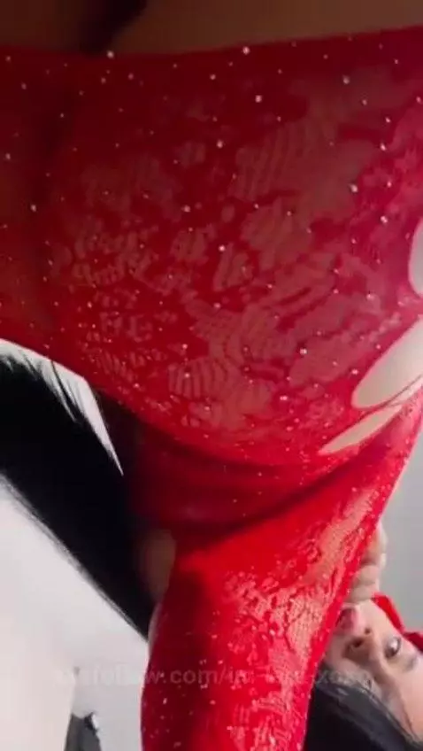 Want to take a closer look? 🍑 by im-lara-xoxo