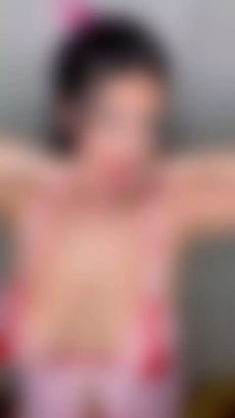 do u like girls w big titties? 🔥😈 by im-lara-xoxo