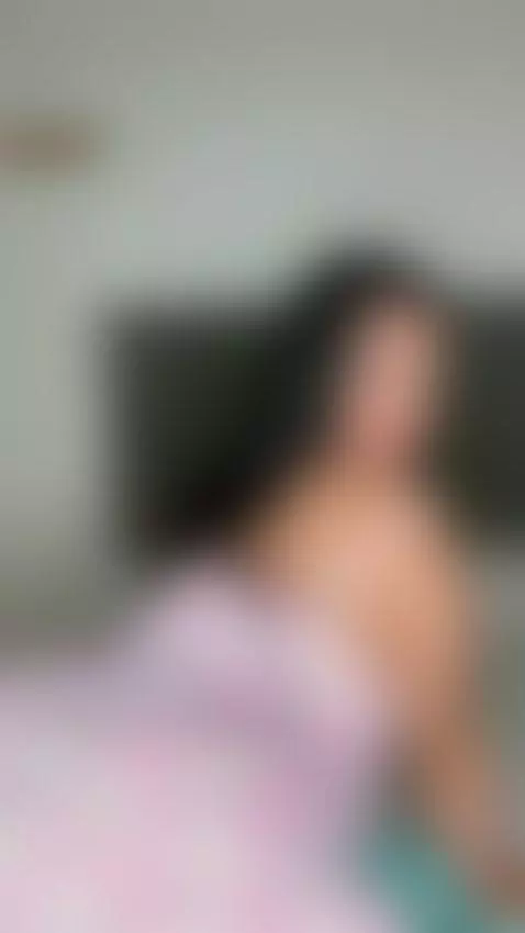 Live comment 🍆🔥🔥 by im-lara-xoxo