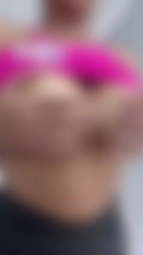 Hey sexy, I want to pamper you a lot on my OnlyFans, I'm you... by yosoyangef