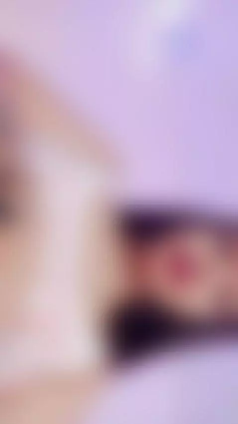 mmmmm my pierced holes make me explode with pleasure! by lissamartin