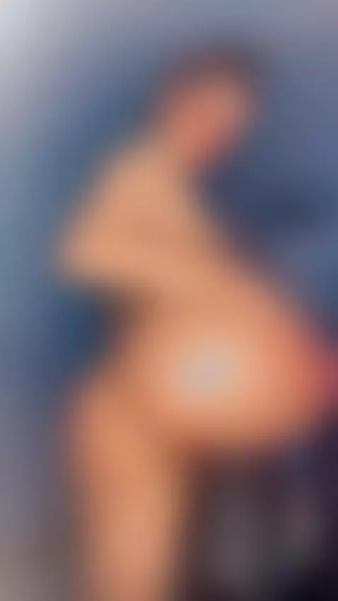 rubing my body in a sexy manner. i need someone to touch me! by maiapark7