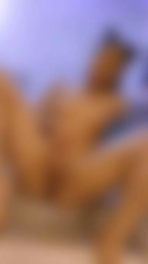 Come an put your fingers inside me  by maiapark7