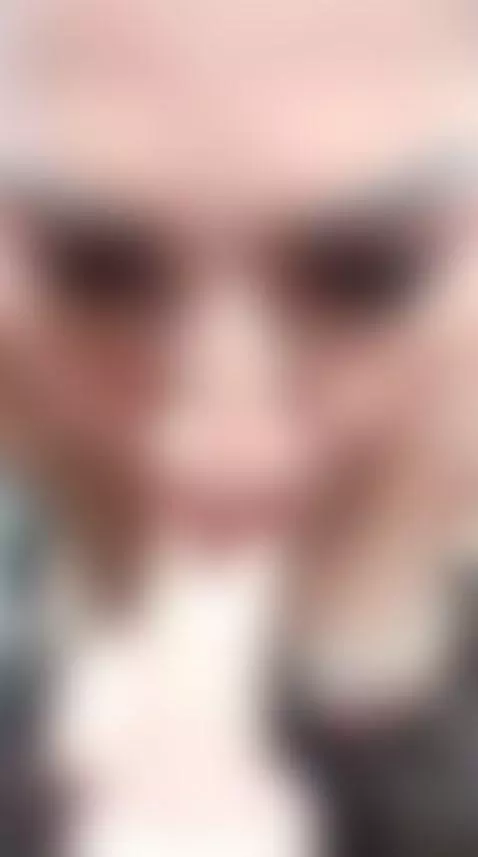 My mouth wants more and more by sexy-bigboobs10