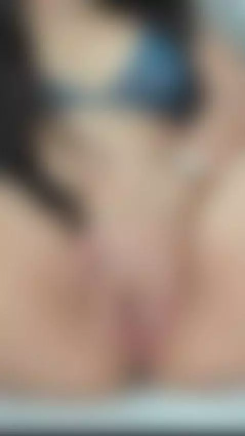 This wet pussy need to be fucked asap, can u help me? ... ht... by dalila-engel