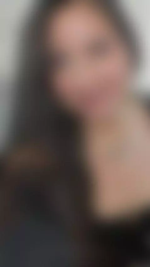 Look at me while I dance for you.https://www.camsoda.com/dal... by dalila-engel