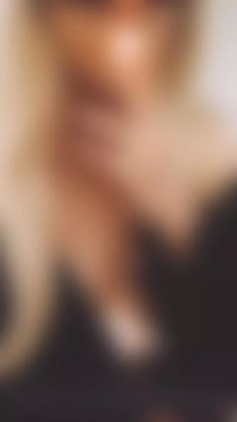 goddess🫦 by princesspoisonbdsm