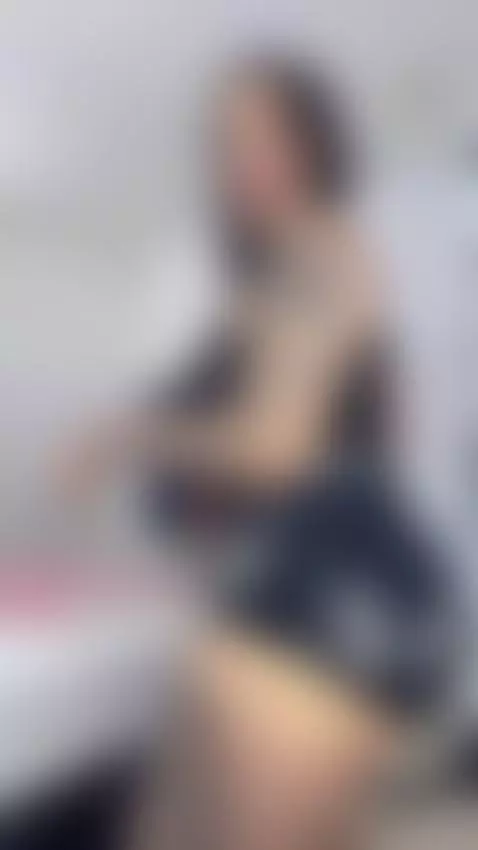 They told me that you like women who dance twerking by yujelis