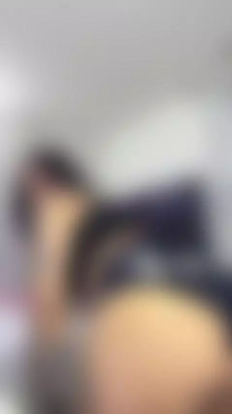 Warning: this booty hypnotizes 😈🍑” by yujelis