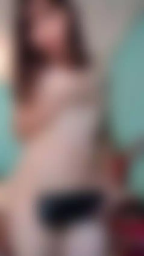 que canción pondrias tu 🙋🏻‍♀️🔥 by nailahbutterfly