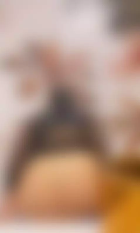 mostrando mi enorme culo en un centro comercial 🔥🥵🥵🥵 by sarablack4