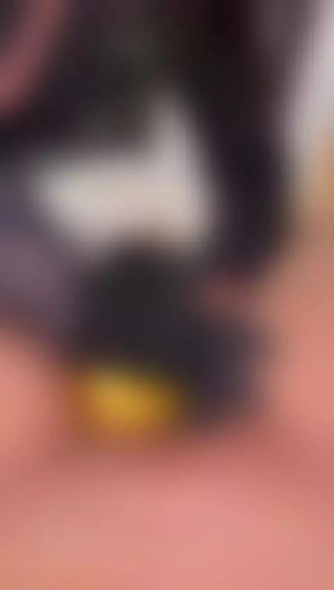 ven y mira como cuido mi vagina  para que quede deliciosa 🥵🔥... by sarablack4