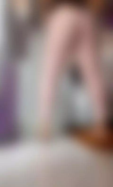 mira como hago rebotar mi enorme trasero y por poco me ven 🔥... by sarablack4