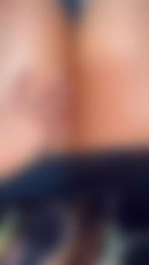 estaba de visita y me dieron ganas de hacer travesuras 🥵🥵🥵 by sarablack4