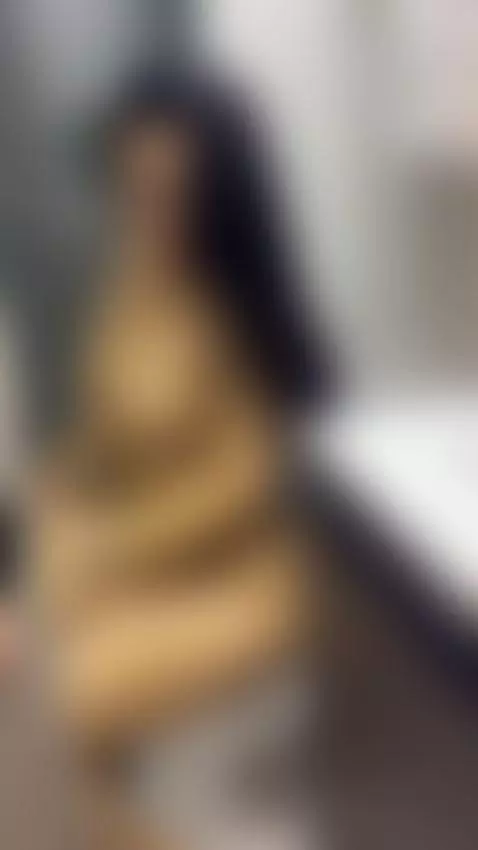 El novio de mi amiga le gusta espiarme que rico🥵👀 by sarablack4