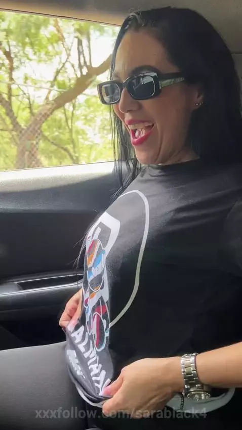 Tenemos una aventura en el carro?🥵 by sarablack4