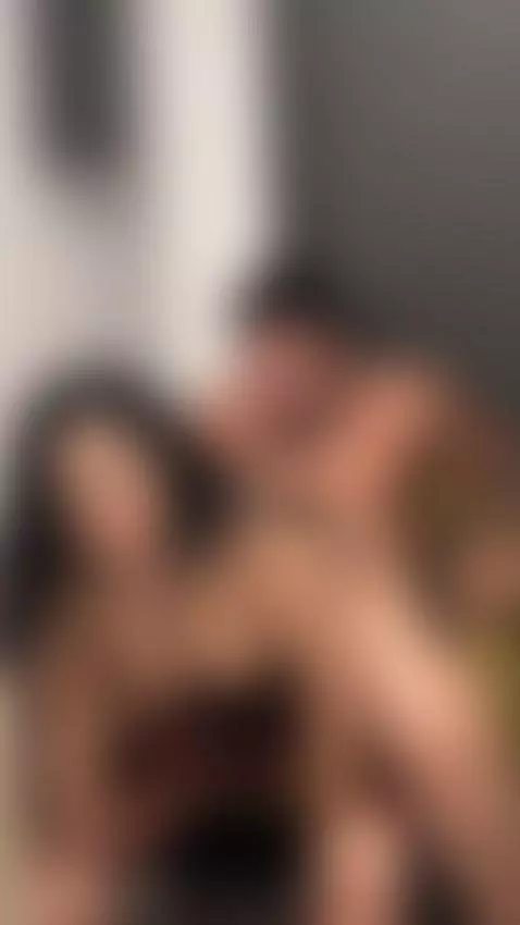 Te pongo a rebotar mi culo? by sarablack4