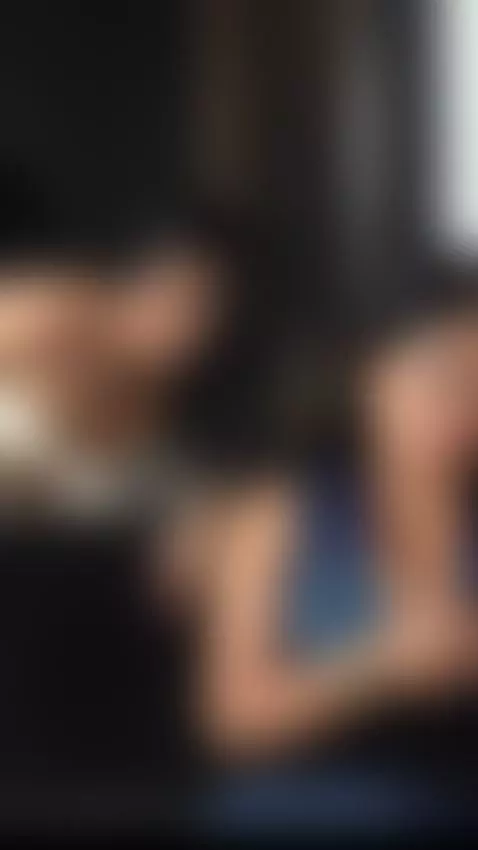 Siendo follada por el amigo de mi novia 🍑💦🍆 by sarablack4