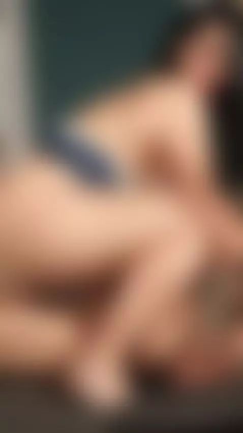 Cabalgando como una maestra la verga venosa  de Tiba 🍆🍑💦 by sarablack4