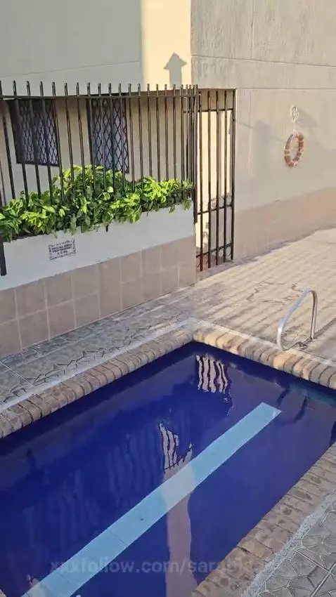 mira como mi amiga muestra. su deliciosa vagina y yo mis ric... by sarablack4