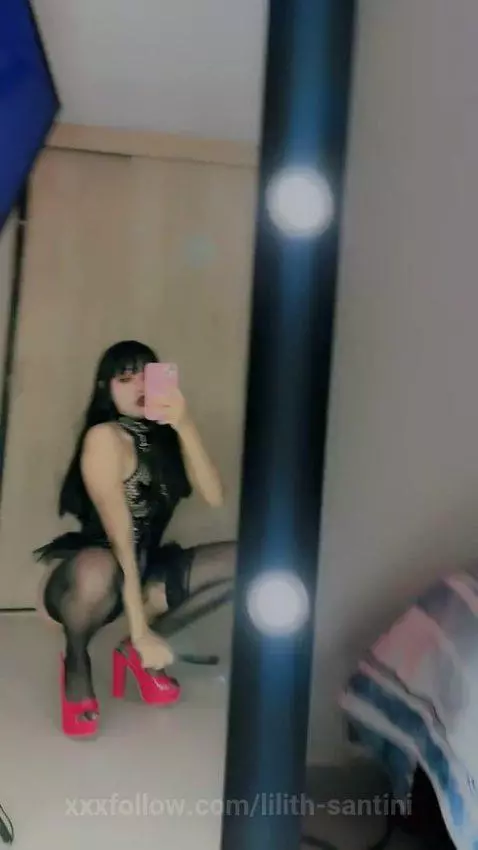 a pretty vampire 🔥🩸🧛🏼‍♀️ by lilith-santini