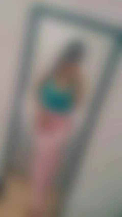 I think my curves look good... What do you think? 😏 by anitabunny