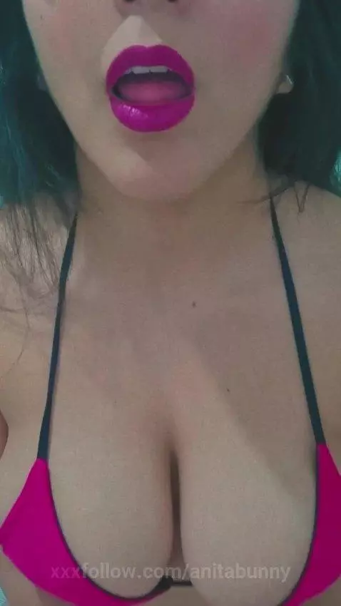 This is how my tits bounce when I give you a handjob 🥵 by anitabunny