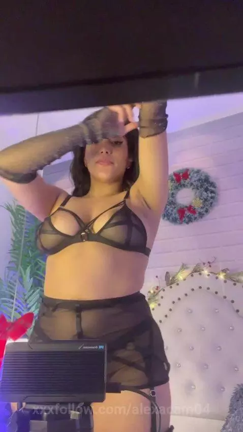 online on : https://stripchat.com/_Eurekaa_/follow-me by alexacam04