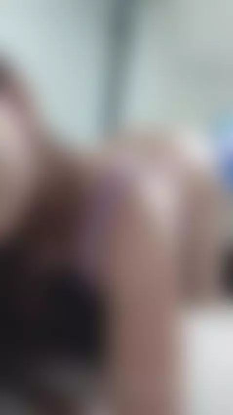 ENJOY MY FUCK MACHINE SHOW 🥵
https://chaturbate.com/b/shirle... by shirleyreeves