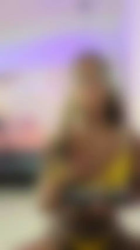 Make me vibe by britneyvega