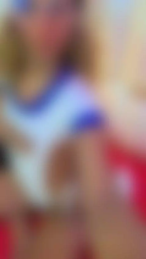 Online and without clothes... only you are missing 💗🔥 by britneyvega