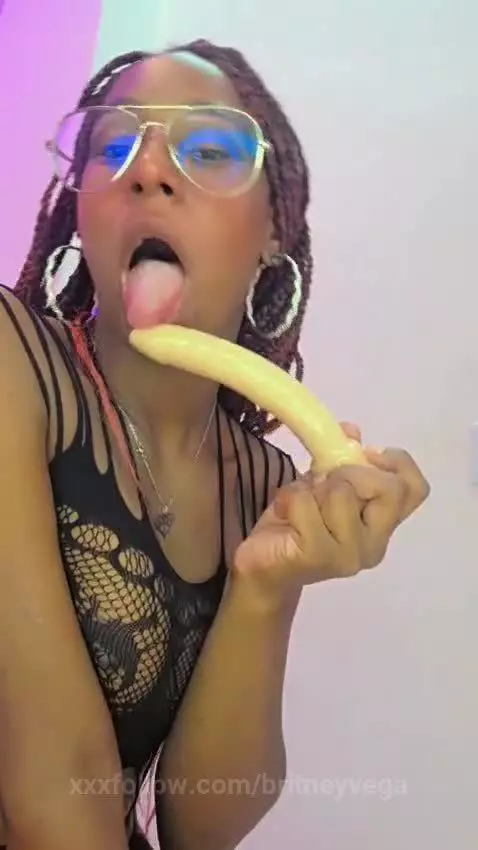 The way I arch when I’m close… you’d lose your mind. by britneyvega