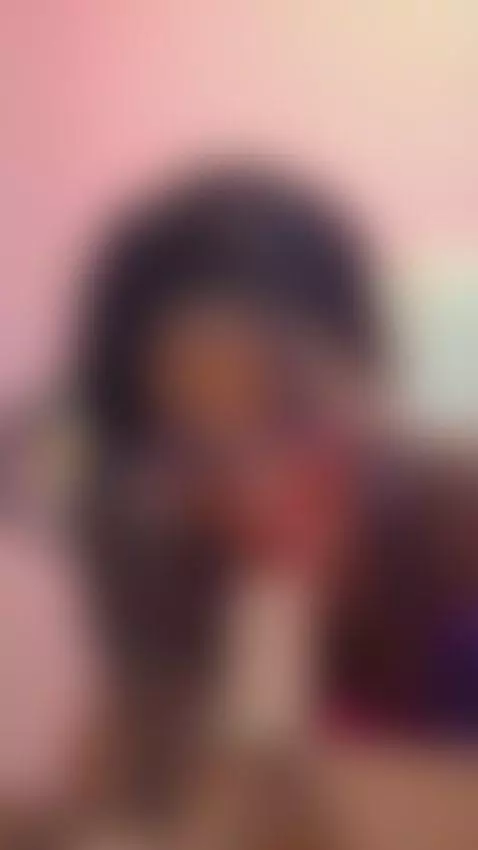 I’m Online 💋 Come Say Hi by britneyvega