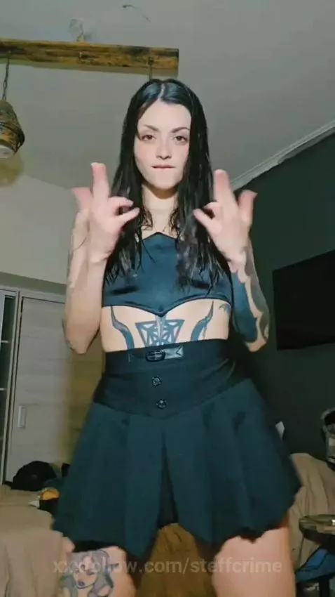 Would you like to see more? 😜 by steffcrime