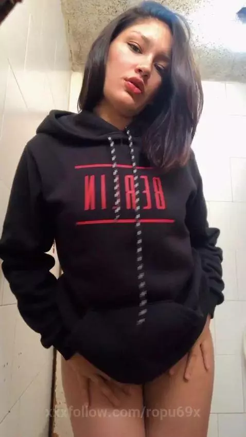 upss😱😋 by ropu69x