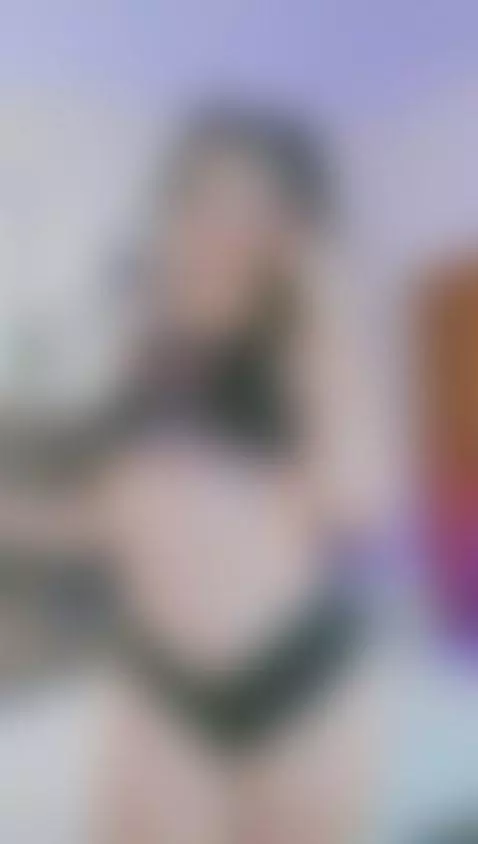 I will be here on Monday my loves with my show by ashlye-small