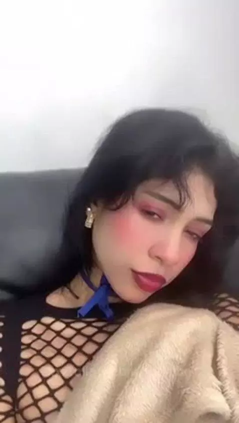 Hello, my dear segidores, I'm in transmission, I'm waiting f... by tookiog