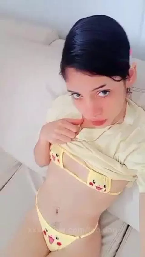 Describe how submissive I can play https://www.camsoda.com/t... by tookiog