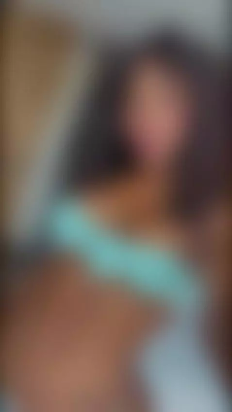 Do u like girls w big titties? 😈🔥 by lucero-black